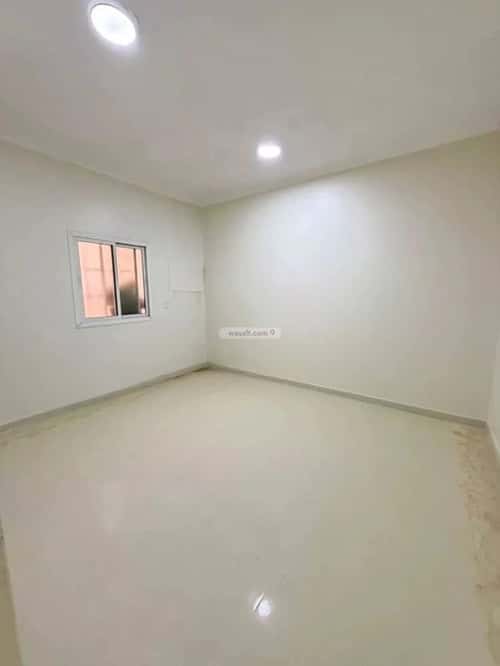 Apartment 300 SQM with 3 Bedrooms Ar-Rimal, East Riyadh, Riyadh