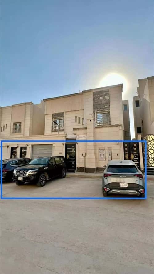 فيلا 335 متر مربع شرقية على شارع 15م العارض، شمال الرياض، الرياض