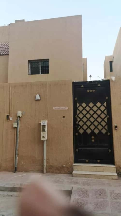 Floor 375 SQM with 5 Bedrooms Ghirnatah, East Riyadh, Riyadh
