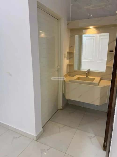 Villa 200 SQM Facing East with 5 Bedrooms Al-Mahdiyah, West Riyadh, Riyadh