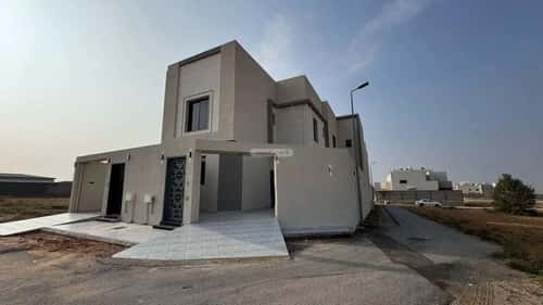 Floor 186.76 SQM with 4 Bedrooms Al Muruj, Eanizah