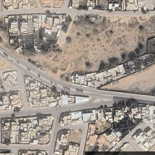 فيلا 185 متر مربع جنوبية على شارع 25م وسط المدينة، عنيزة