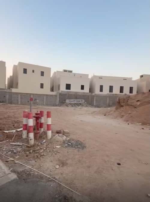Land 700.57 SQM Facing South on 15m Width Street Al-Janadriyah, East Riyadh, Riyadh