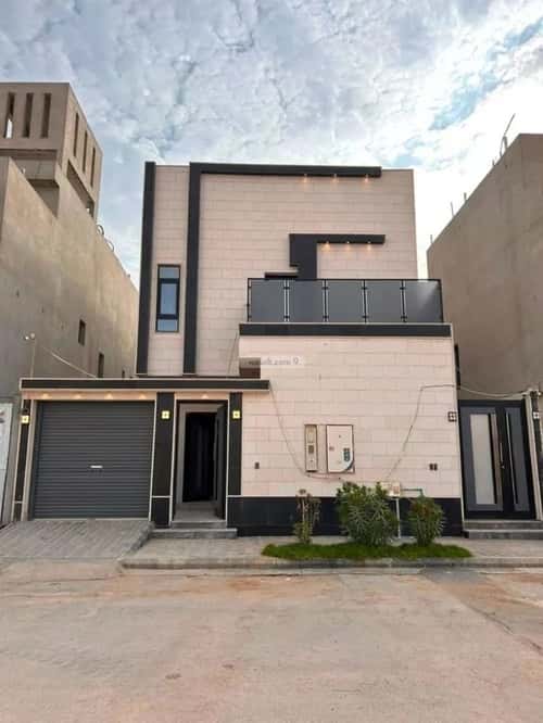 Villa 300 SQM Facing South with 10 Bedrooms As-Safa, Central Riyadh, Riyadh
