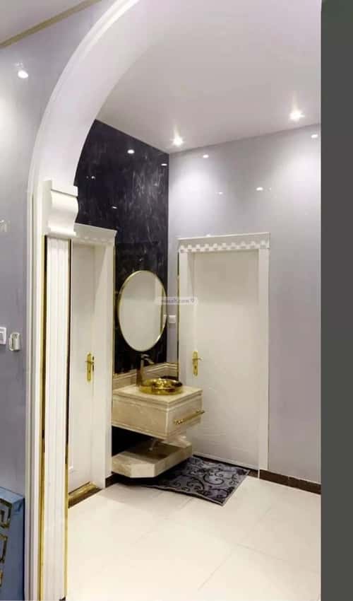 Villa 425 SQM Facing North on 15m Width Street Al-Muanisiyah, East Riyadh, Riyadh