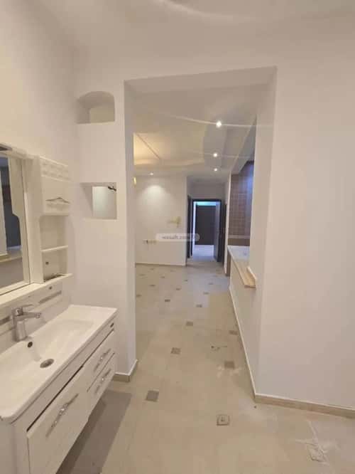 Floor 312.5 SQM with 5 Bedrooms Qurtubah, East Riyadh, Riyadh
