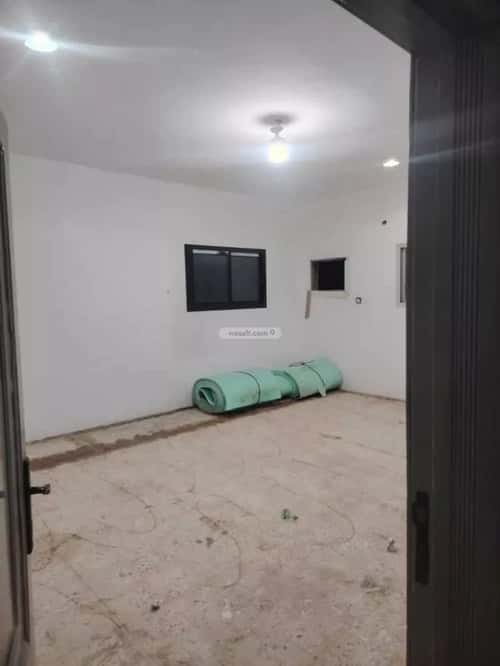 Floor 375 SQM with 5 Bedrooms West An-Naseem, East Riyadh, Riyadh