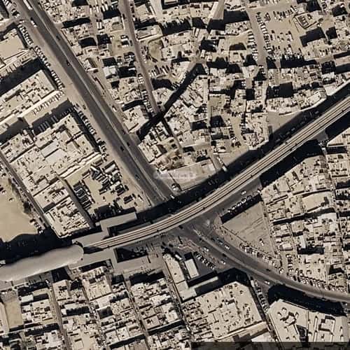 أرض 1012.81 متر مربع ثلاثة شوارع على شارع 40م الشميسي، وسط الرياض، الرياض