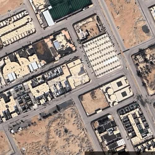 Rest House 2940 SQM Facing 3 Streets on 20m Width Street Ar-Rimal, East Riyadh, Riyadh