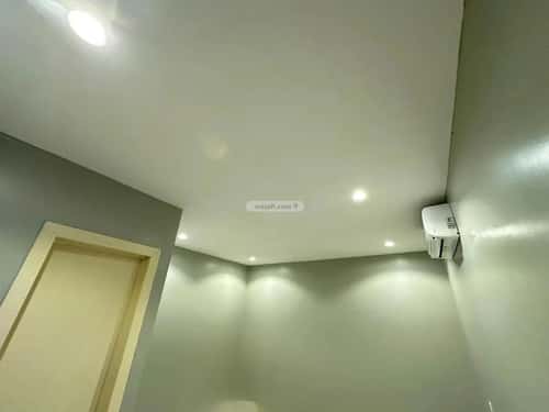 Building 300 SQM Facing West Al-Faisaliyah, Central Riyadh, Riyadh