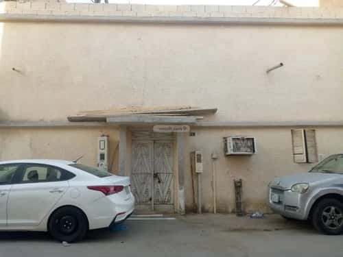 دور 117.7 متر مربع ب 7 غرف منفوحة، وسط الرياض، الرياض