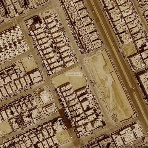 أرض 875 متر مربع شمالية على شارع 15م الملقا، شمال الرياض، الرياض