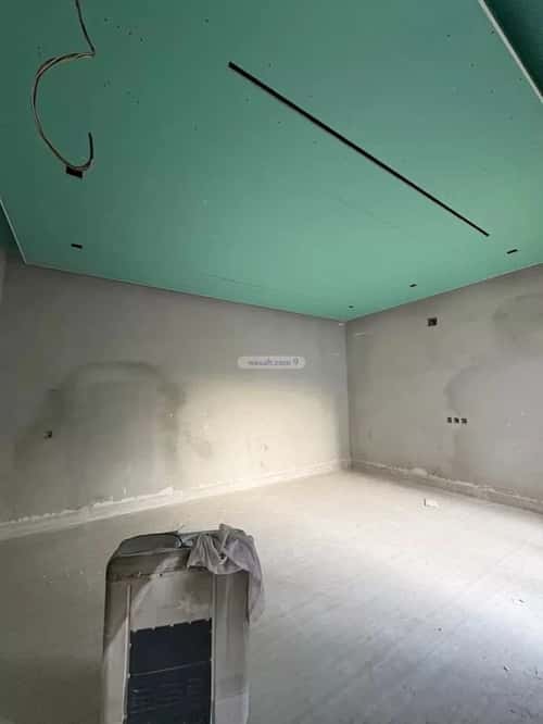 Villa 300 SQM Facing South on 15m Width Street Al-Muanisiyah, East Riyadh, Riyadh