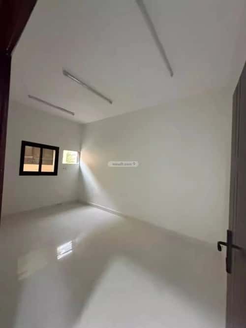 Building 136.5 SQM Facing South East Umm Al-Hamam, West Riyadh, Riyadh