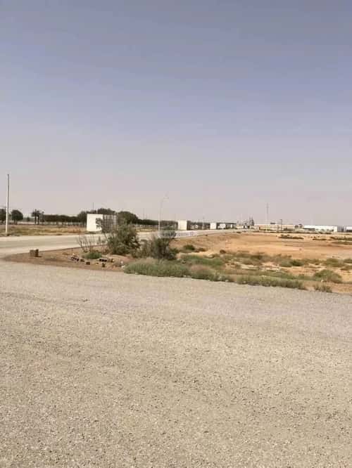 أرض 400.11 متر مربع الشقة، بريدة