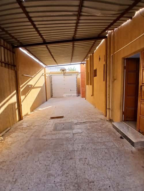 Villa 400 SQM Facing West on 15m Width Street Al-Khaleej, East Riyadh, Riyadh