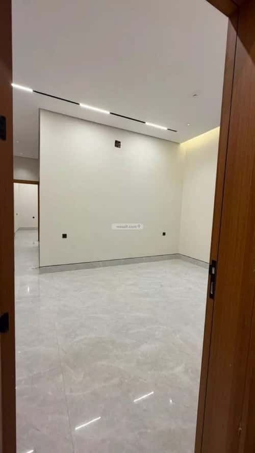 Building 205.96 SQM Facing East Al-Mahdiyah, West Riyadh, Riyadh