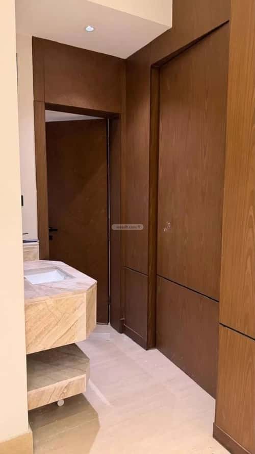 Villa 338.71 SQM Facing East with 6 Bedrooms Al-Mahdiyah, West Riyadh, Riyadh