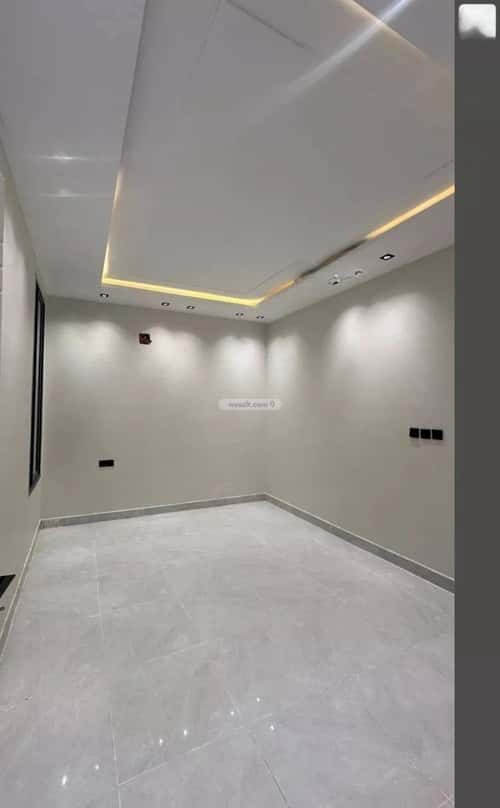 Villa 252 SQM Facing East with 4 Bedrooms Al- Nadwah, East Riyadh, Riyadh