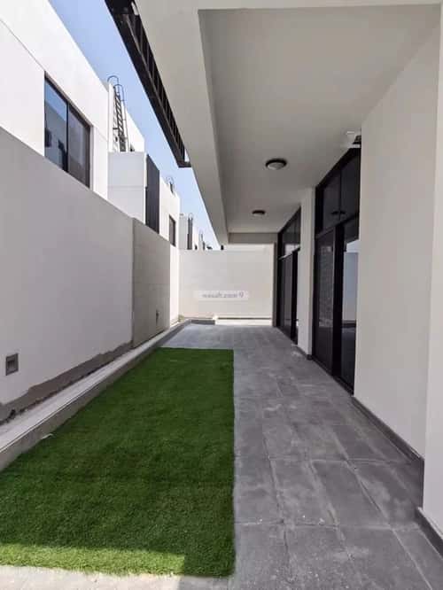 Villa 312.5 SQM Facing West with 5 Bedrooms Al Seef, Aldammam