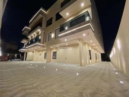 Building 900 SQM Facing South Al-Mahdiyah, West Riyadh, Riyadh