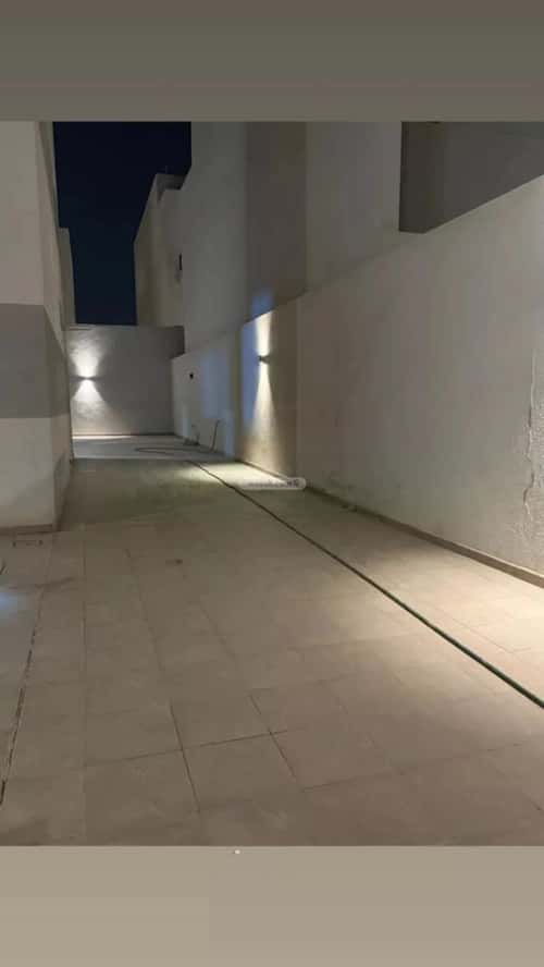 Villa 300 SQM Facing East with 5 Bedrooms Al-Janadriyah, East Riyadh, Riyadh