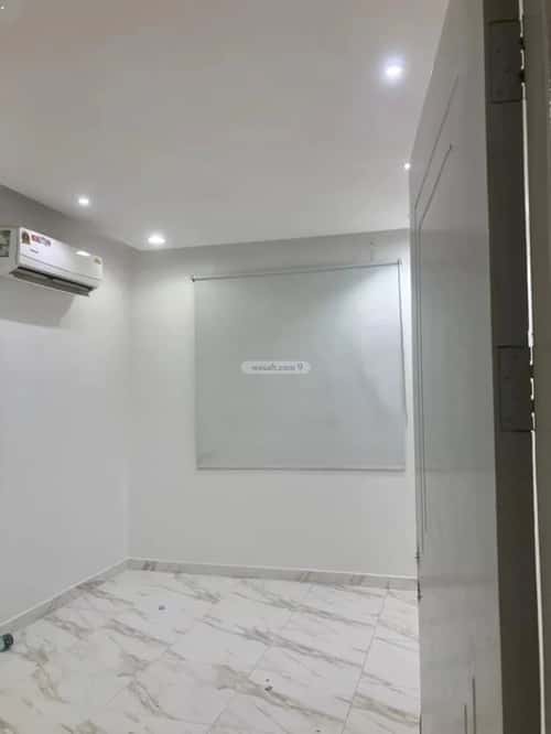 Apartment 300 SQM with 3 Bedrooms Ar-Rimal, East Riyadh, Riyadh