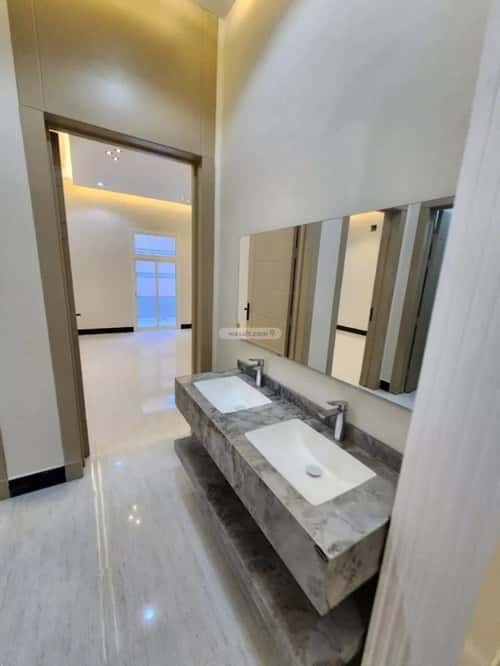Floor 205.65 SQM with 6 Bedrooms Okaz, South Riyadh, Riyadh