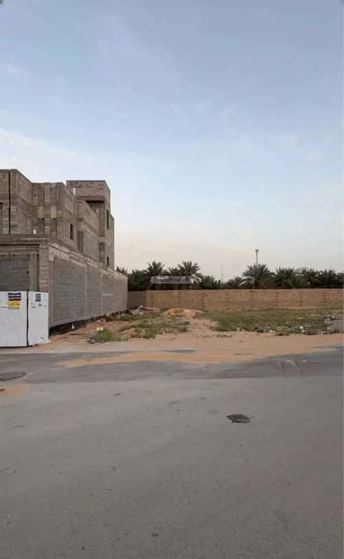 Land 367.88 SQM Facing North on 15m Width Street Al-Zarqaa, Bariduh