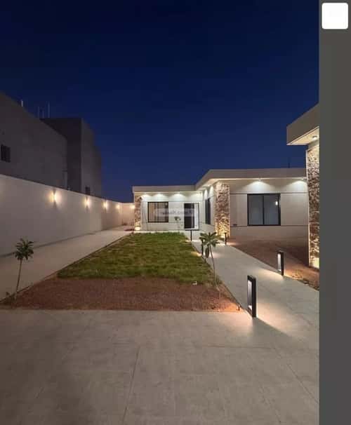 Rest House 405 SQM Facing North on 15m Width Street The Ghutayli, Bariduh