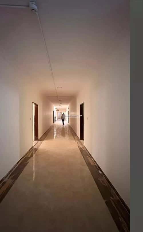 عمارة 2000 متر مربع واجهة غربية السلي، شرق الرياض، الرياض