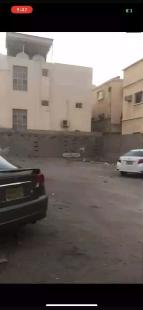 Land 325.22 SQM Facing West on 6m Width Street Madynat Al Umal, Aldammam