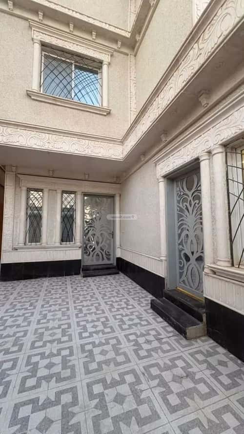Villa 325 SQM Facing North with 5 Bedrooms Al-Qadisiyah, East Riyadh, Riyadh
