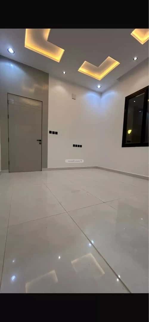 Villa 307.43 SQM Facing West with 7 Bedrooms Al-Janadriyah, East Riyadh, Riyadh