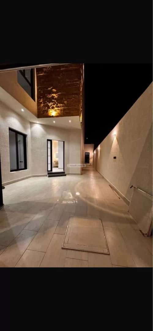 فيلا 300 متر مربع شرقية على شارع 5م الجنادرية، شرق الرياض، الرياض