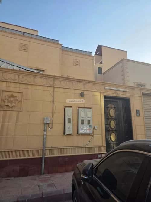 دور 405 متر مربع ب 5 غرف الجنادرية، شرق الرياض، الرياض