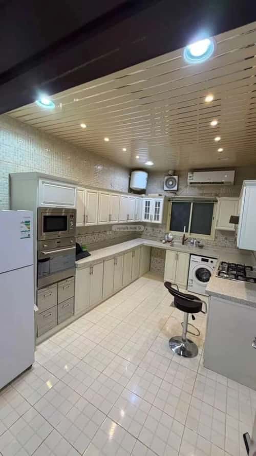 Apartment 1050 SQM with 5 Bedrooms Dahrat Laban, West Riyadh, Riyadh