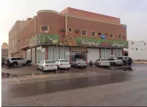 Building 900 SQM Facing East Dahrat Laban, West Riyadh, Riyadh