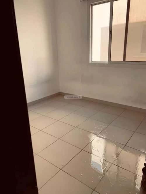 فيلا 220 متر مربع جنوبية على شارع 25م الخالدية الشمالية، الدمام
