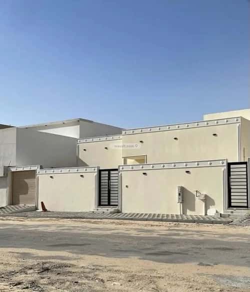 فيلا 440 متر مربع غربية على شارع 20م حي البساتين - بقيق، بقيق