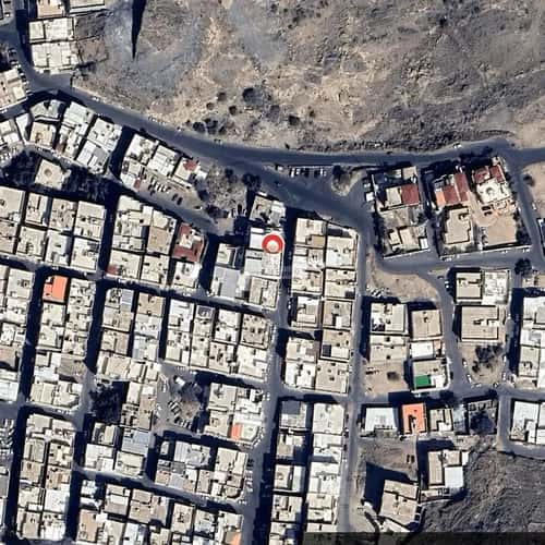 Building 375.8 SQM District Nakheb, Alttayif
