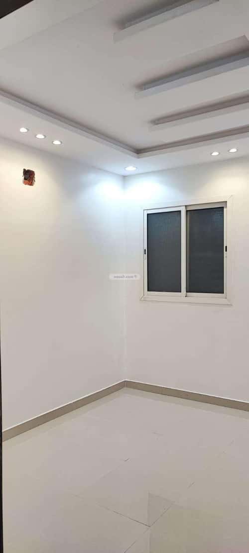 فيلا 375 متر مربع واجهة غربية ب 4 غرف عكاظ، جنوب الرياض، الرياض
