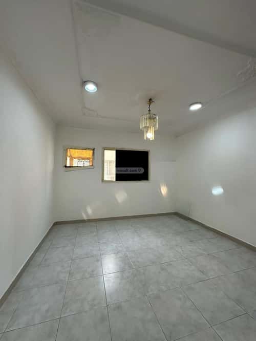 Building 450 SQM Facing North Al Mazroyah, Aldammam