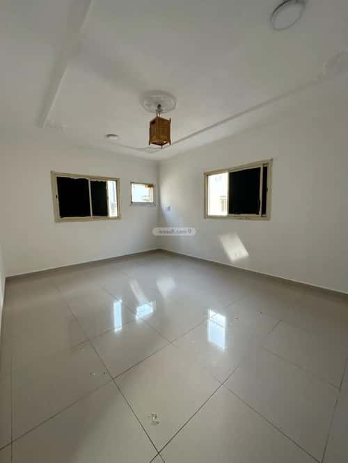 Building 450 SQM Facing North Al Mazroyah, Aldammam