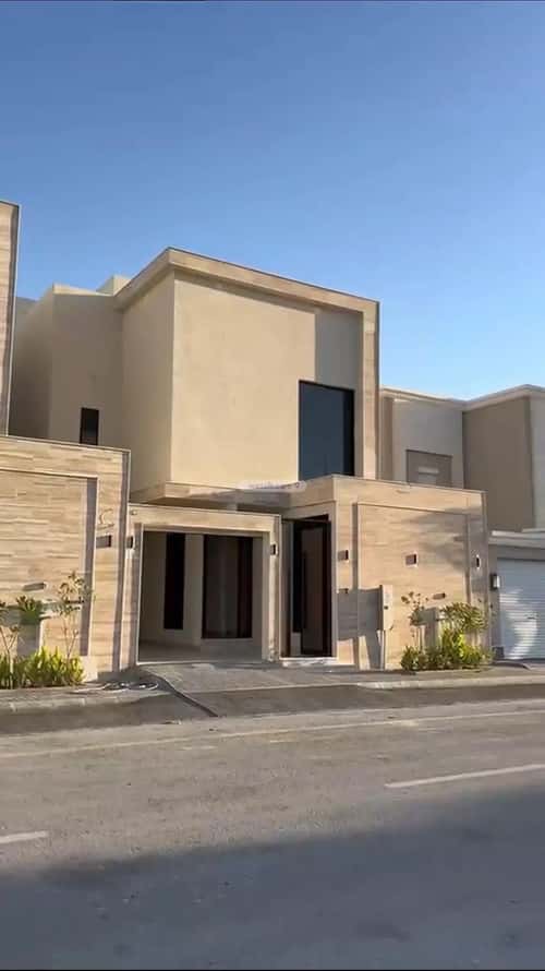 فيلا 250 متر مربع غربية على شارع 20م الأمواج، الخبر