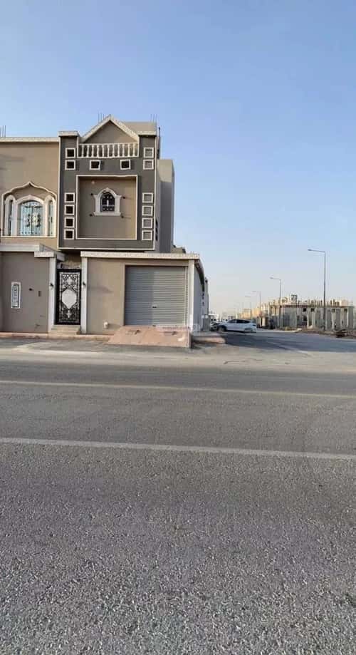 فيلا 213 متر مربع جنوبية شرقية على شارع 28م عكاظ، جنوب الرياض، الرياض