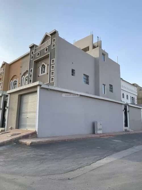 فيلا 213 متر مربع جنوبية شرقية على شارع 28م عكاظ، جنوب الرياض، الرياض