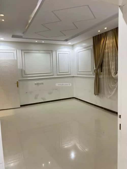 Villa 468.75 SQM Facing South with 9 Bedrooms Al-Muanisiyah, East Riyadh, Riyadh