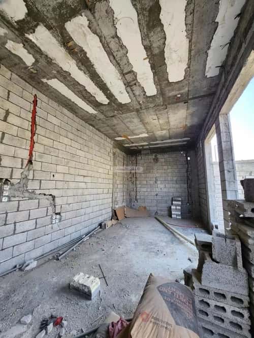فيلا 312.5 متر مربع غربية على شارع 15م الصواري، الخبر