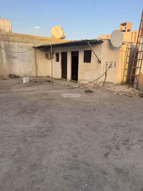 Land 1050 SQM Facing South Al Bayan, East Riyadh, Riyadh
